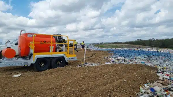 LX2000 landfill cover applicator